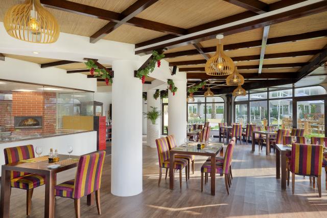AL HABTOOR GRAND RESORT, AUTOGRAPH COLLECTION - Restaurace - Lu