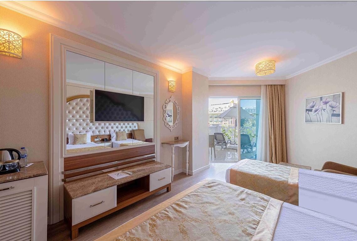 SIDE PREMIUM HOTEL - Pokoje - STANDARD ROOM WITH TERRACE