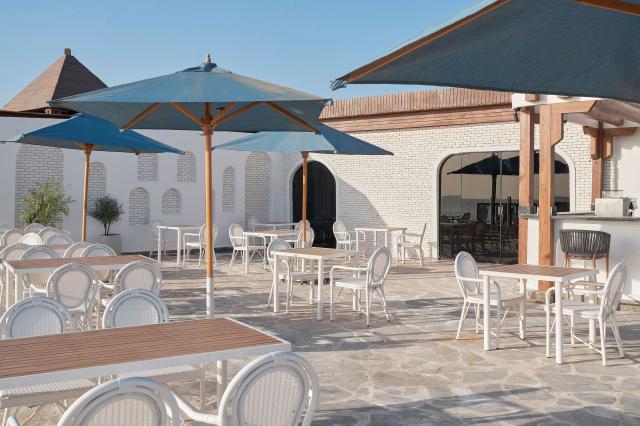 TRUE BEACH RESORT - Restaurace - ILIOS Beach Bar : Village Area