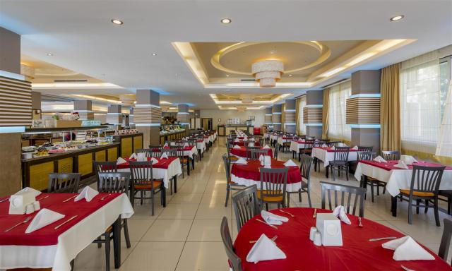 HOLIDAY GARDEN RESORT - Restaurace - MAIN RESTAURANT