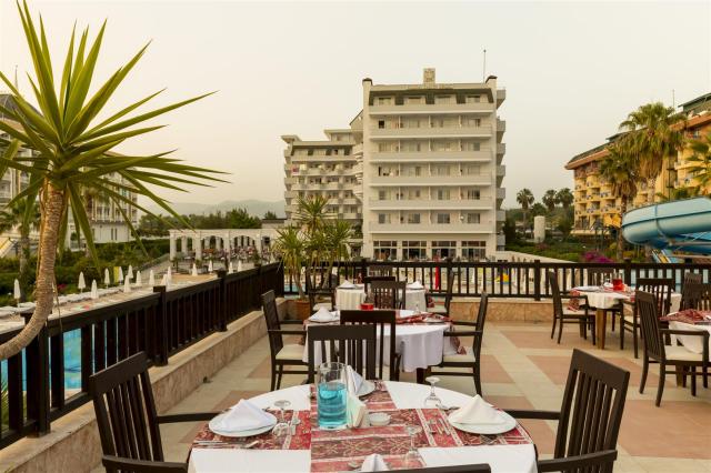 HOLIDAY GARDEN RESORT - Restaurace - ALA CARTE RESTAURANT