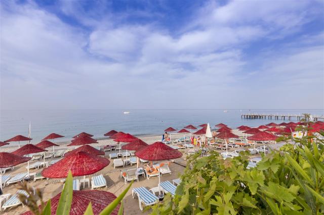 HOLIDAY GARDEN RESORT - Pláž - Pláž