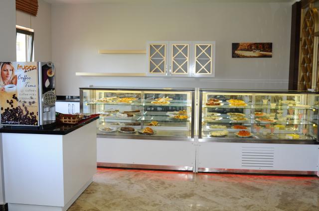 HOLIDAY GARDEN RESORT - Restaurace - PATISSERIE