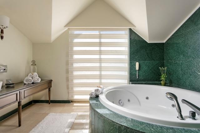 DOBEDAN BEACH RESORT COMFORT - Pokoje - ROYAL SUITE