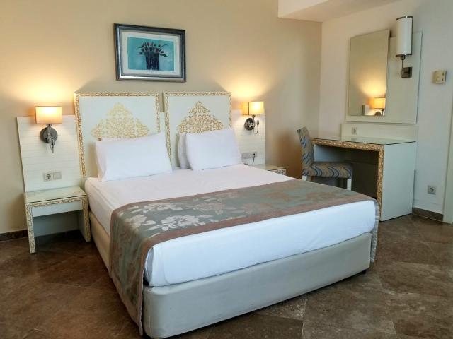 CRYSTAL ADMIRAL RESORT SUITES&SPA - Pokoje - JUNIOR SUITE