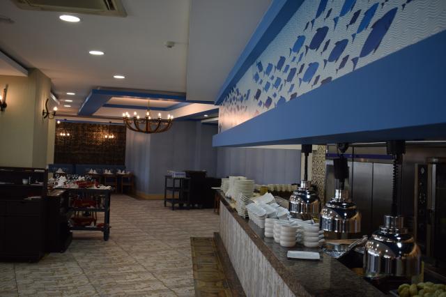CRYSTAL ADMIRAL RESORT SUITES&SPA - Restaurace - SAILOR ALA CAR