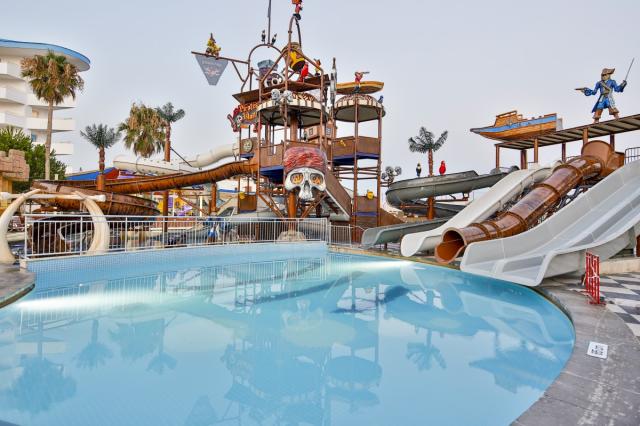 CRYSTAL ADMIRAL RESORT SUITES&SPA - Vodní park - Vodní park