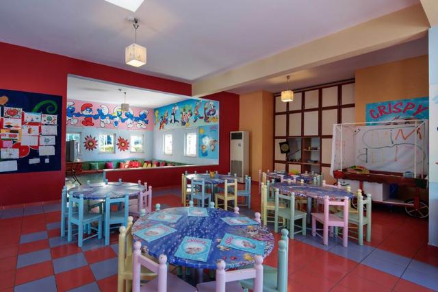 CRYSTAL ADMIRAL RESORT SUITES&SPA - Miniklub - Miniklub