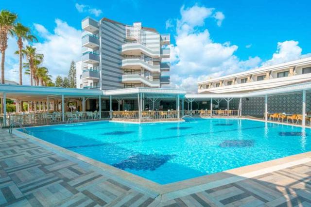CARETTA RELAX HOTEL - Obecné - Hlavní budova