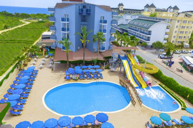 CARETTA RELAX HOTEL - Vodní park - Venkovní bazén