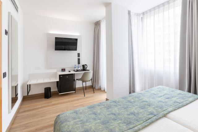 ALEXANDRE TROYA - Pokoje - FAMILY ROOM 2 BEDROOMS BALCONY OR TE
