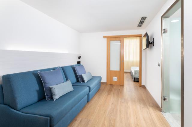 ALEXANDRE TROYA - Pokoje - FAMILY ROOM 2 BEDROOMS BALCONY OR TE