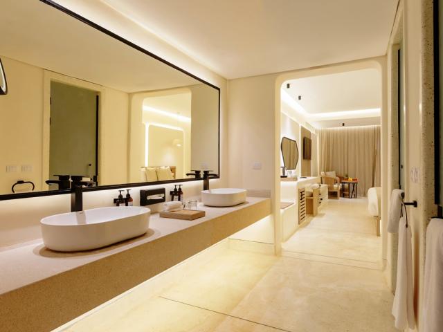 SUNRISE ANJUM RESORT - Pokoje - Executive Swim-Up Suite