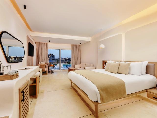 SUNRISE ANJUM RESORT - Pokoje - Executive Swim-Up Suite