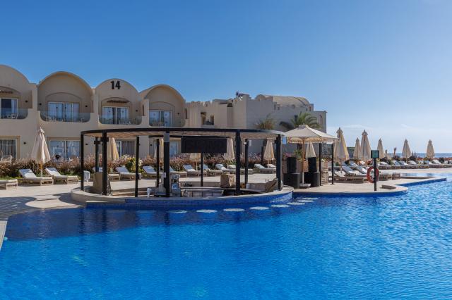 SUNRISE ANJUM RESORT - Bary - Island Pool Bar