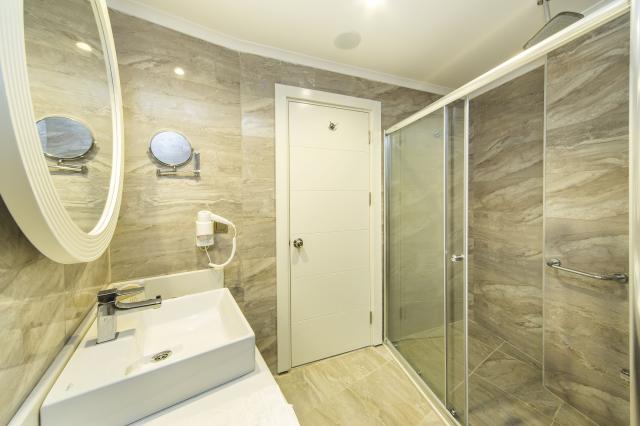 DIAMOND PREMIUM HOTEL & SPA - Pokoje - STANDARD RIVER VIEW