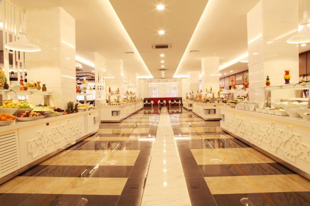 DIAMOND PREMIUM HOTEL & SPA - Restaurace - PREMIUM RESTAURANT