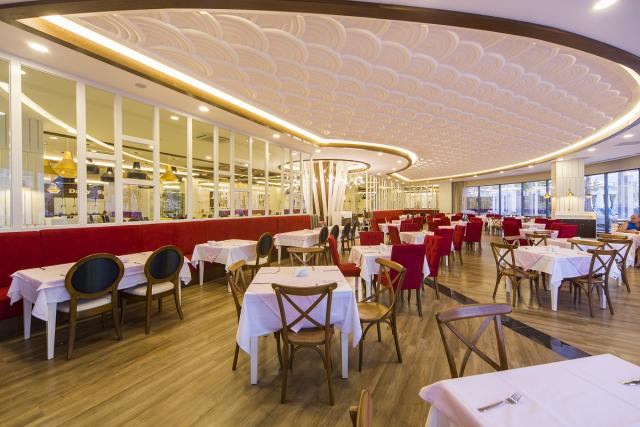 DIAMOND PREMIUM HOTEL & SPA - Restaurace - PREMIUM RESTAURANT