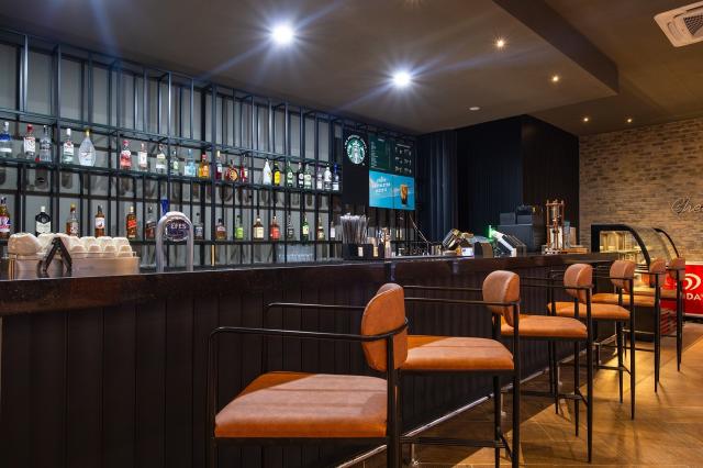 THE X BELEK - Bary - She & He Adult Bar