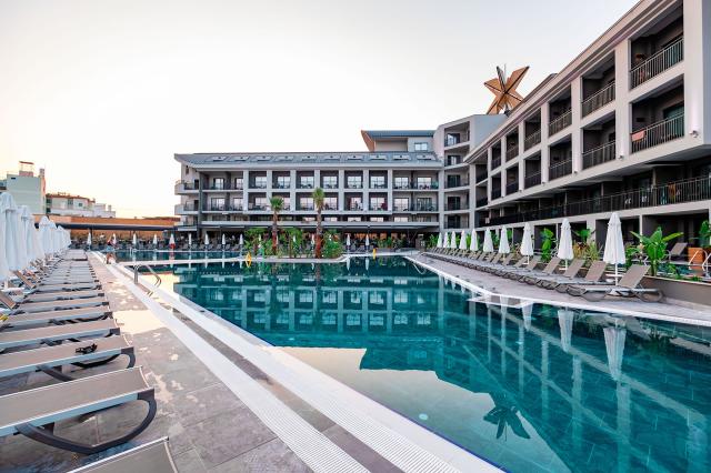 THE X BELEK - Bazény - Venkovní bazén