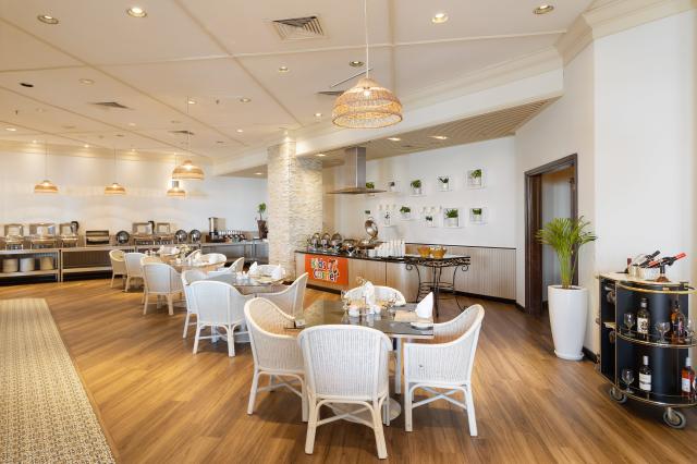 AJMAN HOTEL - Restaurace - Cafe Naseem