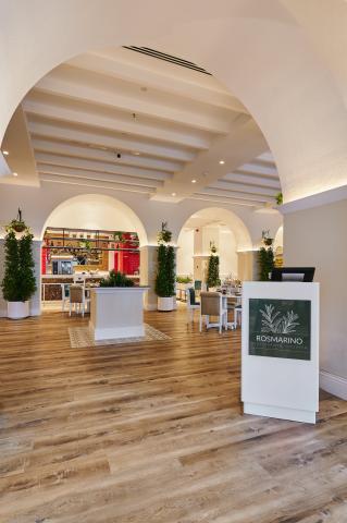 AJMAN HOTEL - Restaurace - Rosmarino Ristorante & Pizzeria