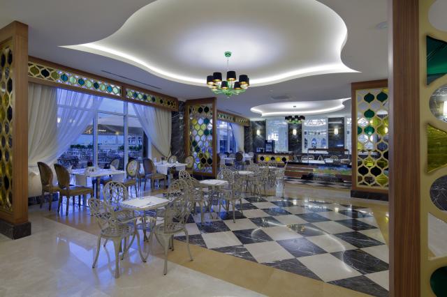 LITORE RESORT HOTEL - Restaurace - Main Restaurant