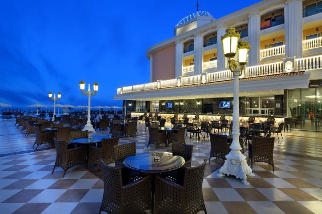 LITORE RESORT HOTEL - Bary - Pool & Snack Bar