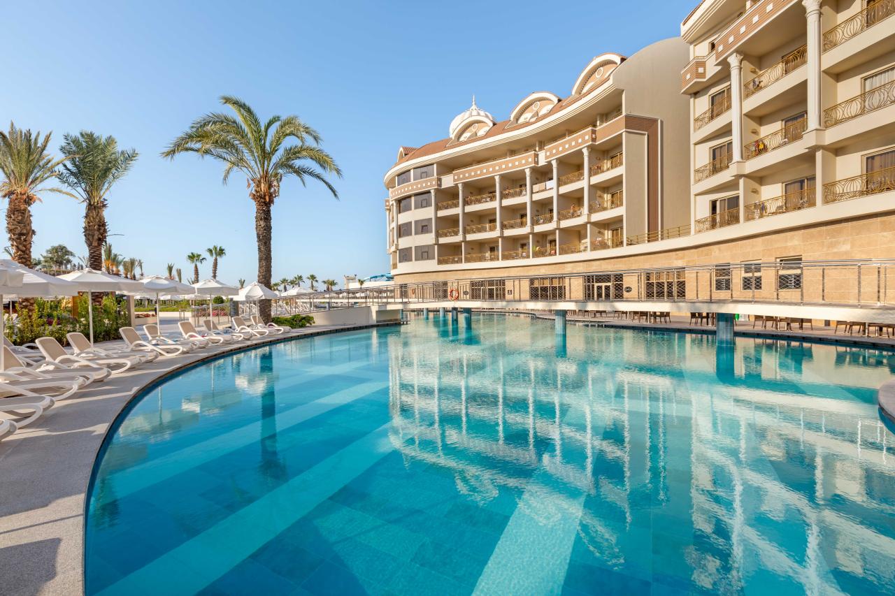 KIRMAN BELAZUR RESORT & SPA - Obecné - Hlavní budova