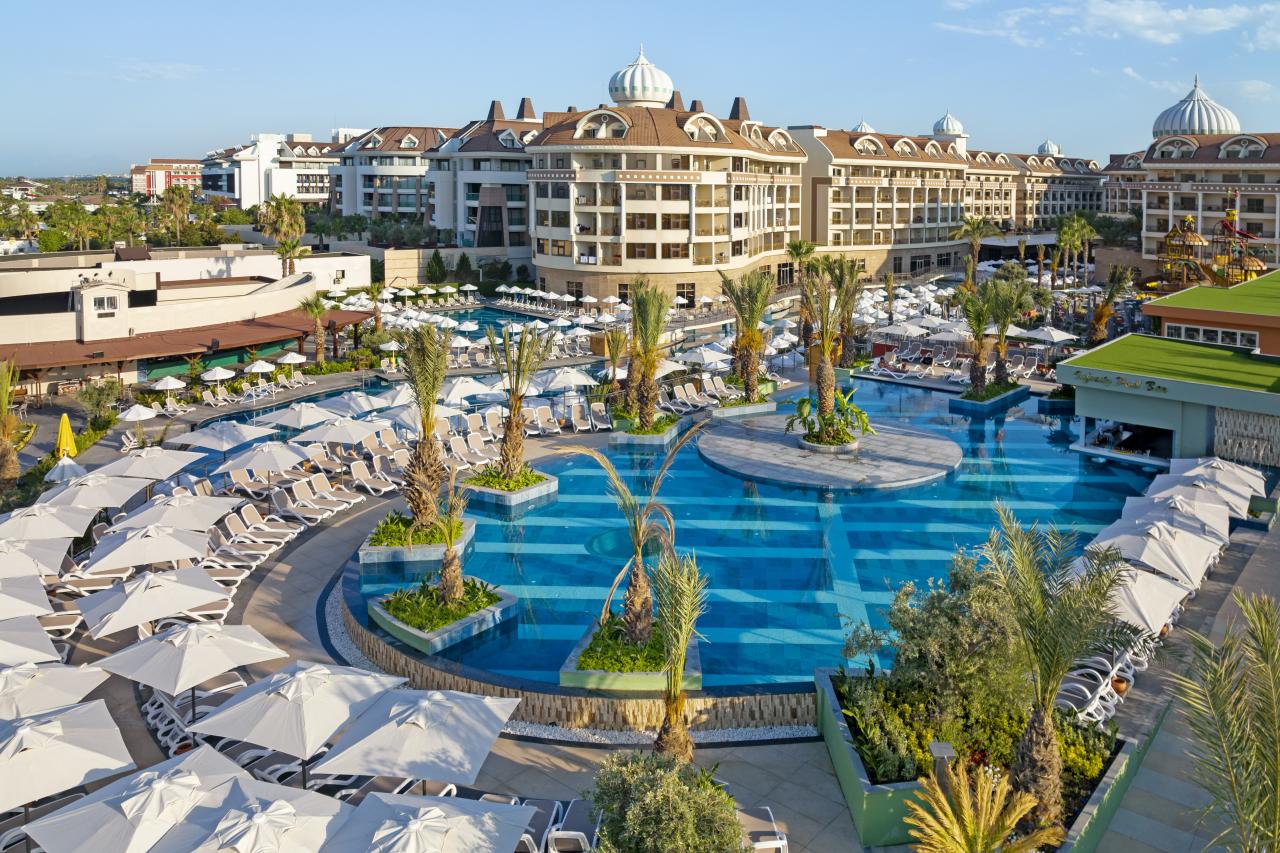 KIRMAN BELAZUR RESORT & SPA - Bary - İNFİNİTY POOL BAR