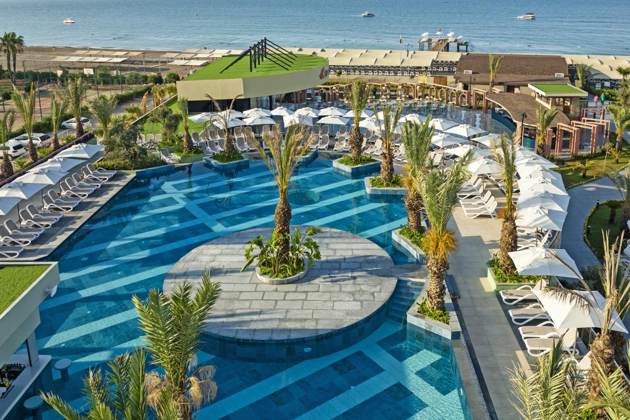 KIRMAN BELAZUR RESORT & SPA - Bary - İNFİNİTY POOL BAR