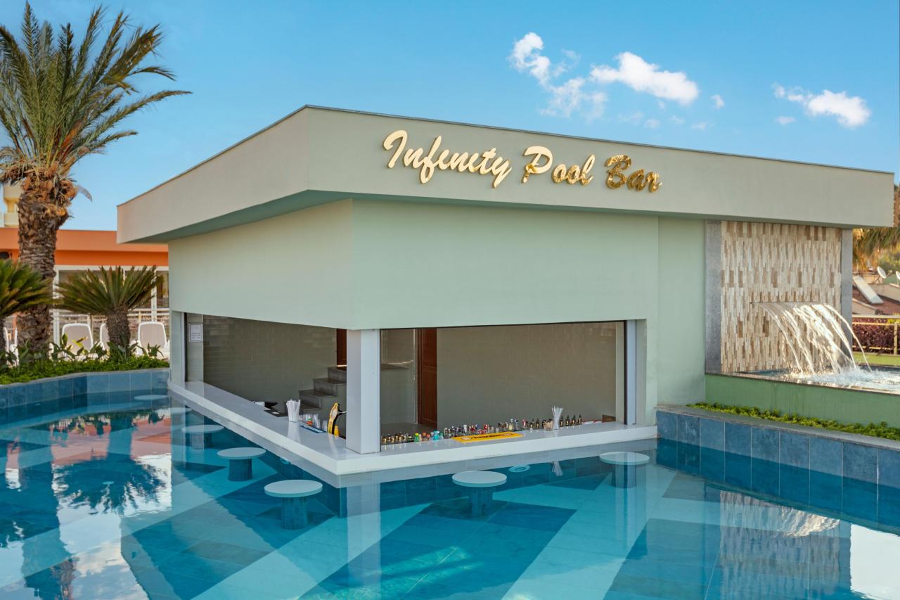 KIRMAN BELAZUR RESORT & SPA - Bary - İNFİNİTY POOL BAR