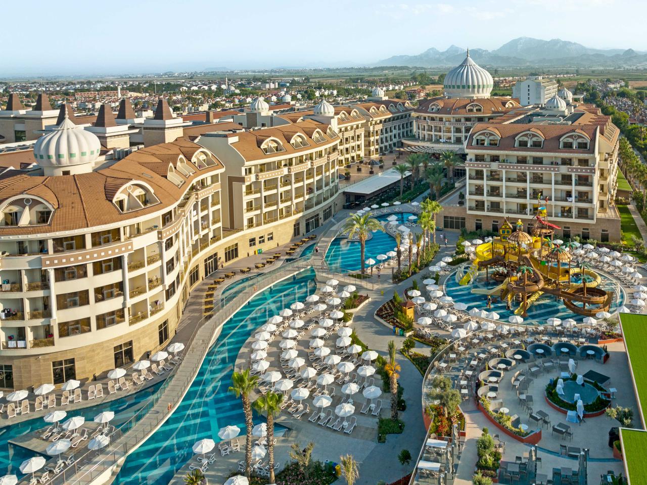 KIRMAN BELAZUR RESORT & SPA - Obecné - Hlavní budova