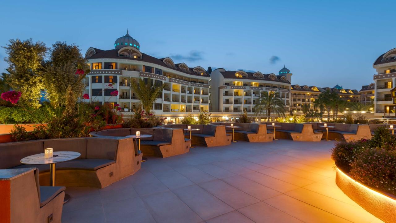 KIRMAN BELAZUR RESORT & SPA - Bary - SUNSET BAR