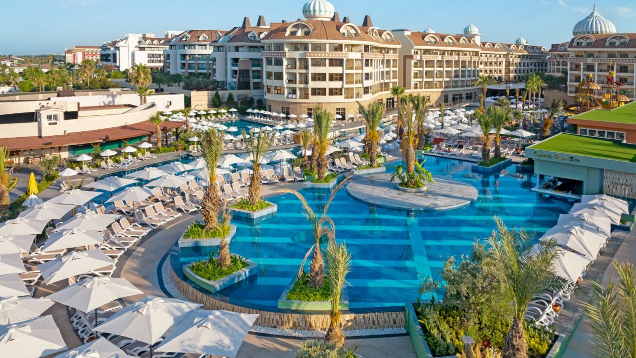 KIRMAN BELAZUR RESORT & SPA - Bazény - Venkovní bazén
