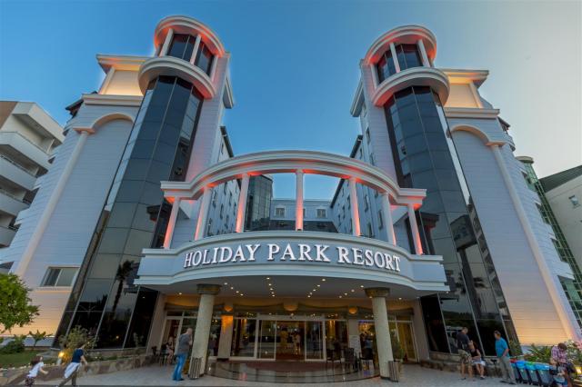 HOLIDAY PARK RESORT - Obecné - Hlavní budova