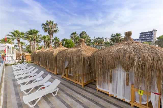 HOLIDAY PARK RESORT - Pláž - Pláž