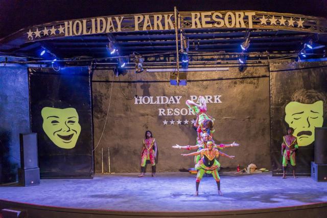 HOLIDAY PARK RESORT - Animace - Animace