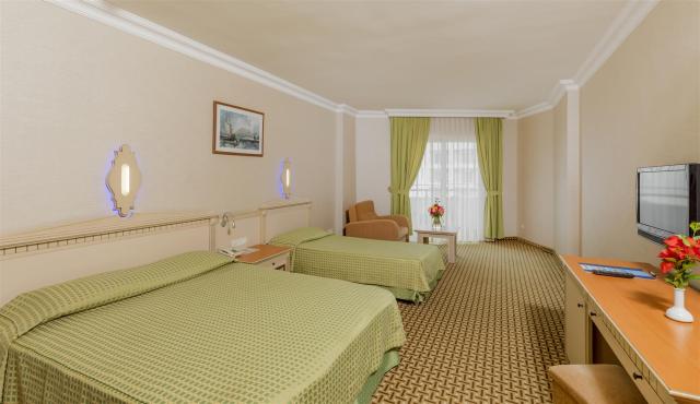 HOLIDAY PARK RESORT - Pokoje - STANDARD LATERAL SEA