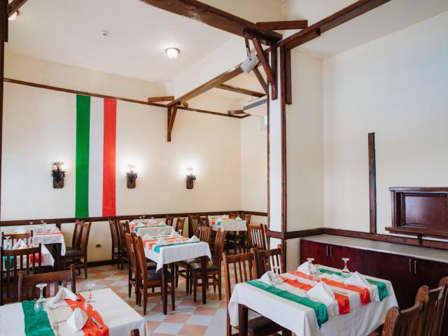 EMPIRE HOTEL AQUA PARK - Restaurace - Italian restaurant