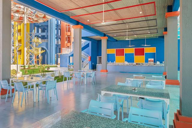 PICKALBATROS JUNGLE AQUA PARK RESORT - NEVERLAND HURGHADA - Bar
