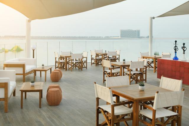 MOVENPICK RESORT AL MARJAN ISLAND - Restaurace - Beach House