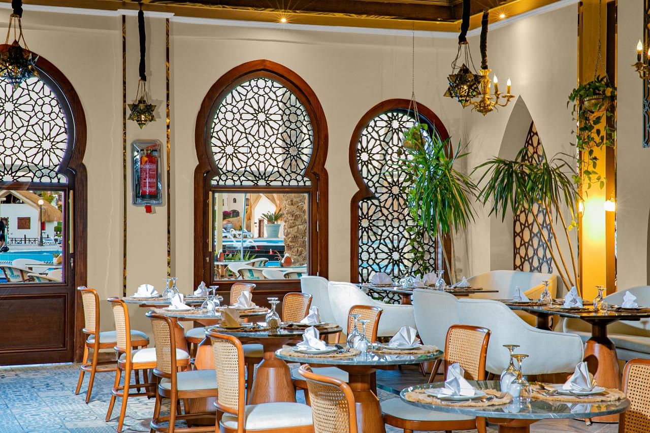 PANORAMA BUNGALOWS RESORT EL GOUNA - Restaurace - Tajn Restaura