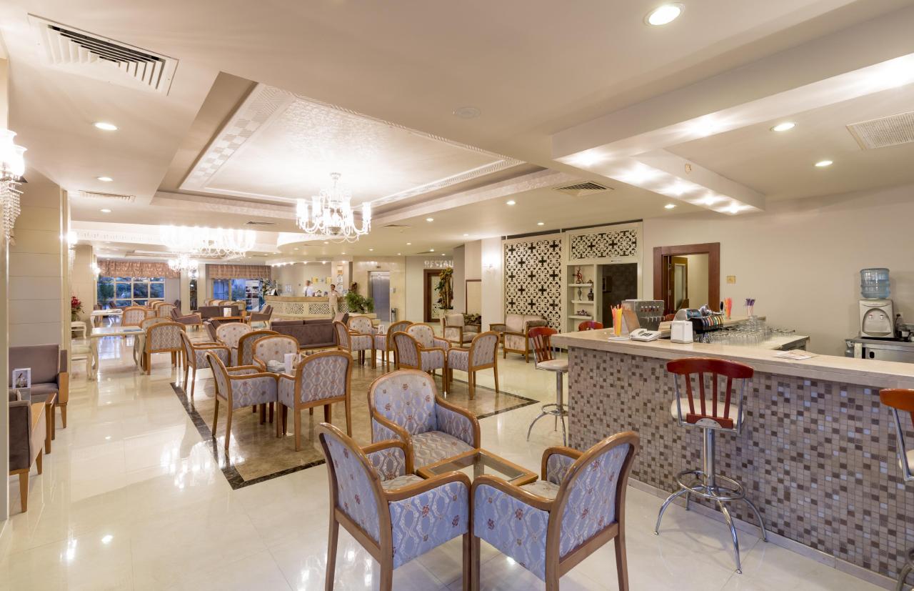 VICTORY RESORT HOTEL - Bary - Lobby Bar