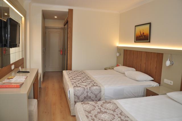 VICTORY RESORT HOTEL - Pokoje - SUPERIOR ROOM WITH BALCONY 