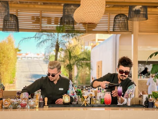 LIU RESORTS - Bary - BREEZE BEACH BAR