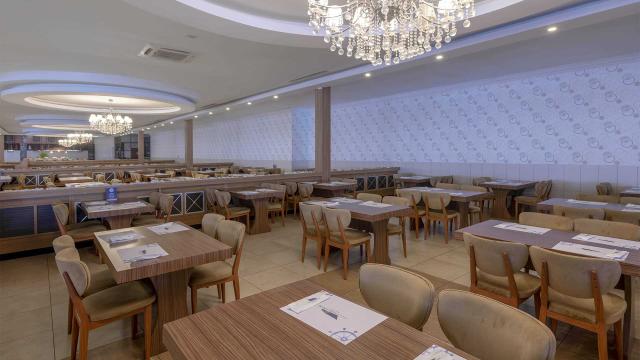 TRANSATLANTIK HOTEL& SPA - Restaurace - Main restaurant