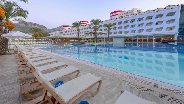 TRANSATLANTIK HOTEL& SPA - Bazény - Venkovní bazén