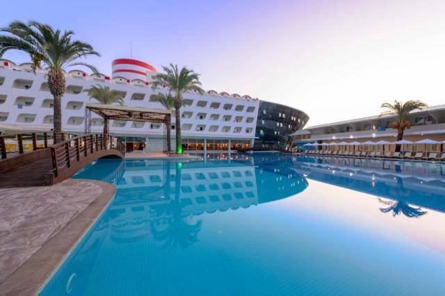 TRANSATLANTIK HOTEL& SPA - Obecné - Hlavní budova
