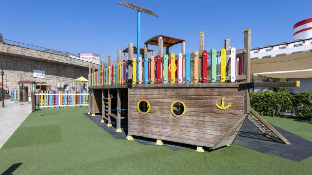 TRANSATLANTIK HOTEL& SPA - Miniklub - Miniklub